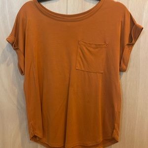 Basic orange T